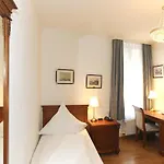 Hotel Rathausgloeckel 4*