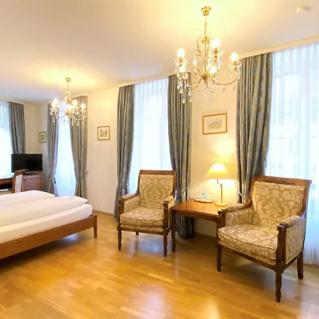 Hotel Rathausglockel 4*