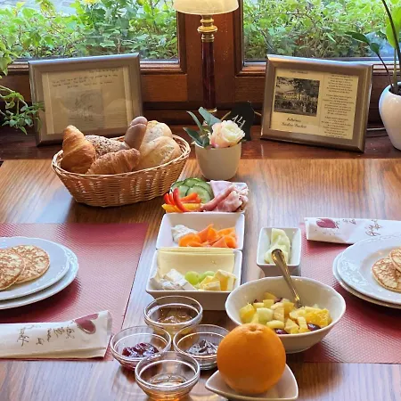 Rathausgloeckel מלון 4*