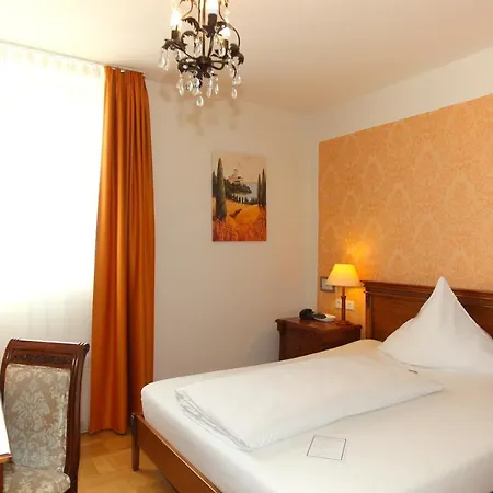 Rathausgloeckel 4* באדן-באדן