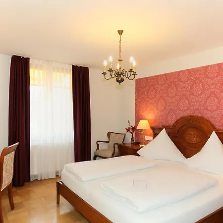 Rathausgloeckel Otel 4*