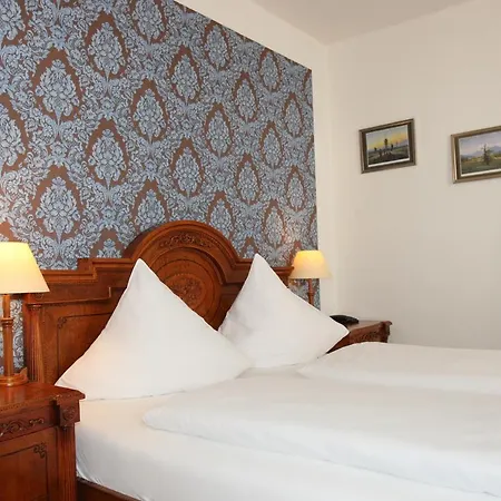 Rathausgloeckel מלון באדן-באדן