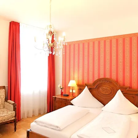 מלון Rathausgloeckel באדן-באדן