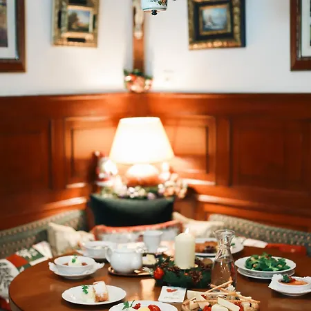 Rathausglockel Hotel 4*