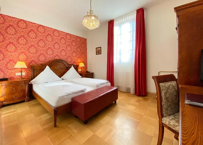 Hotel Rathausglöckel 4*